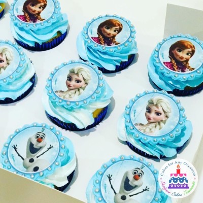 Frozen_Themed_Cupcakes.jpg