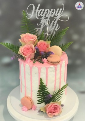 Pastel_Drip_Cake.jpg