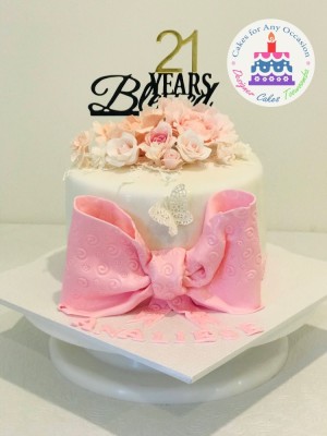 Ribbon_and_Flowers_Vanilla_Cake.jpg